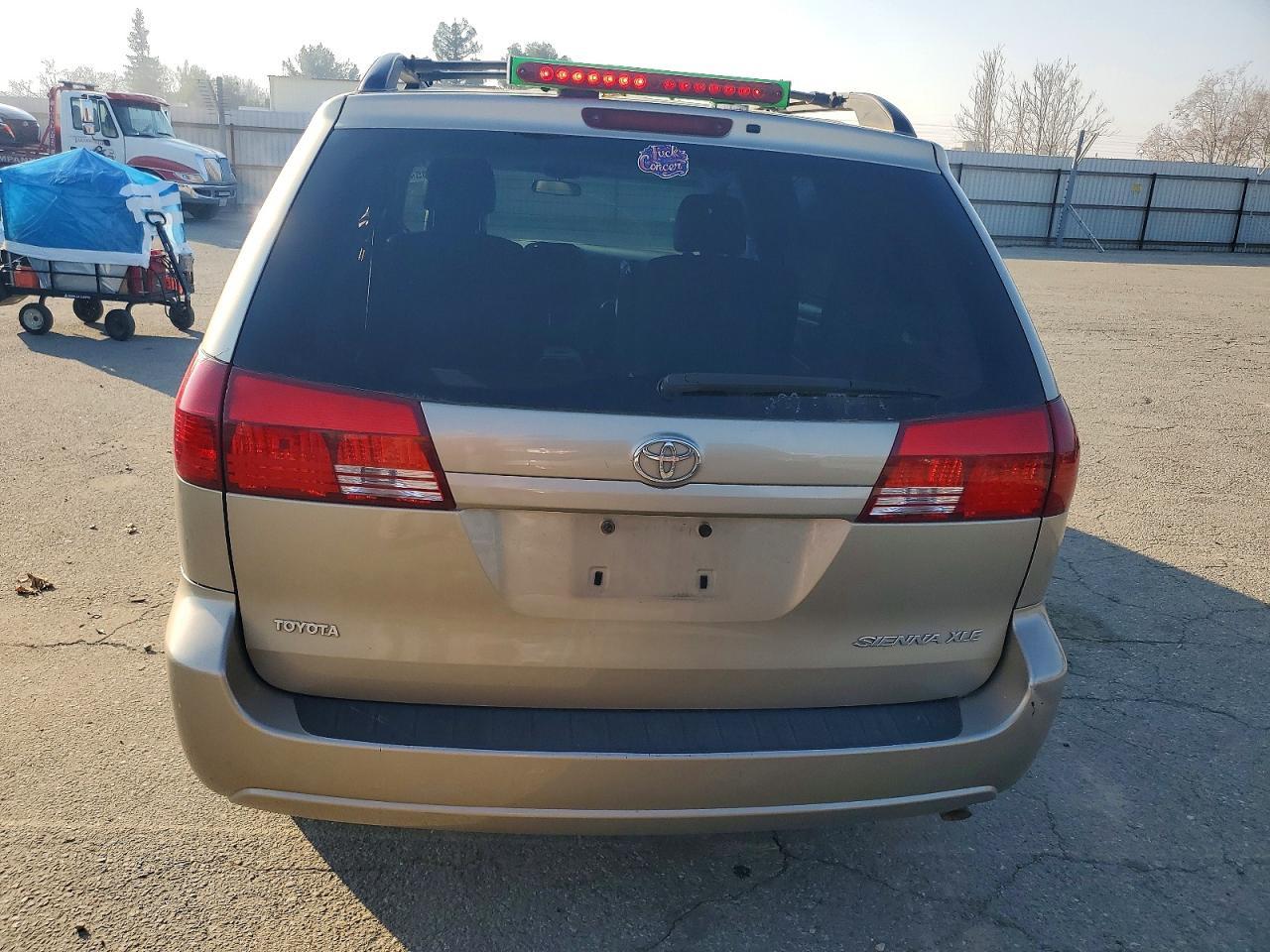 2004 Toyota Sienna Xle 7 Passenger - Фото 6