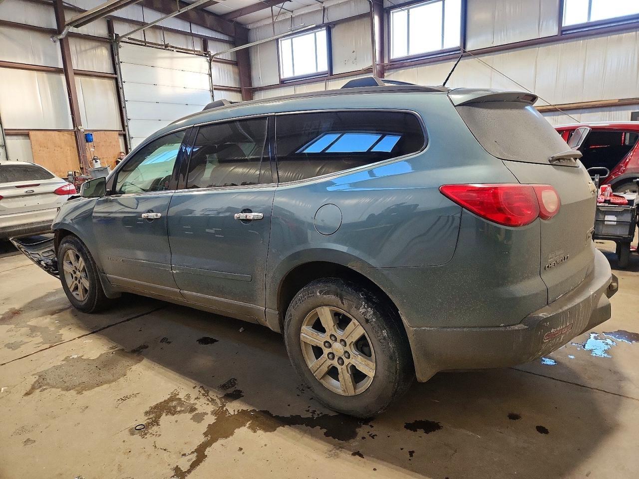 2009 Chevrolet Traverse Lt - Фото 2