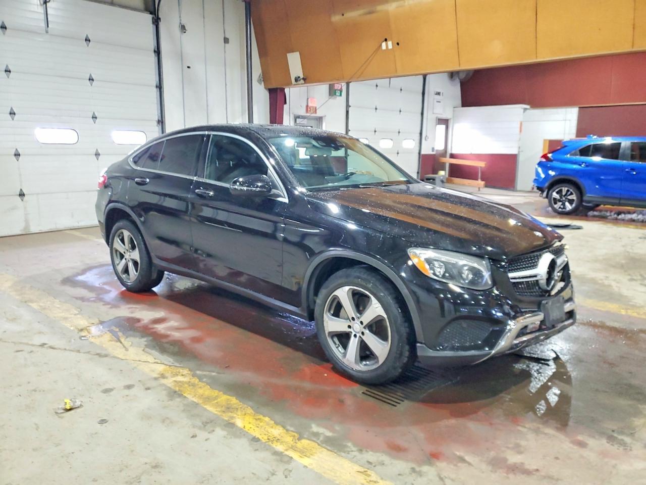 2017 Mercedes-Benz Glc Coupe 300 4Matic - Фото 4