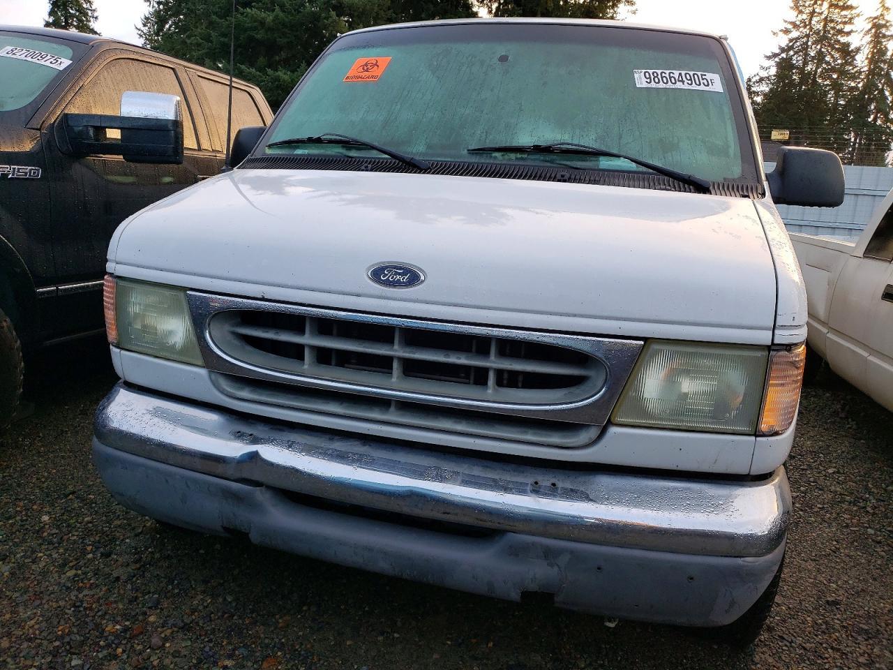 2002 Ford Econoline E350 Super Duty Wagon - Фото 5