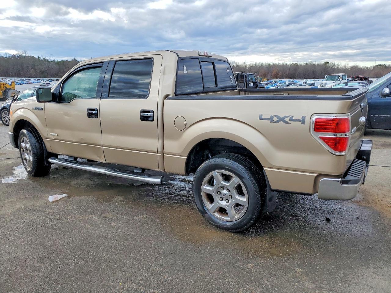 2014 Ford F150 Supercrew - Фото 2