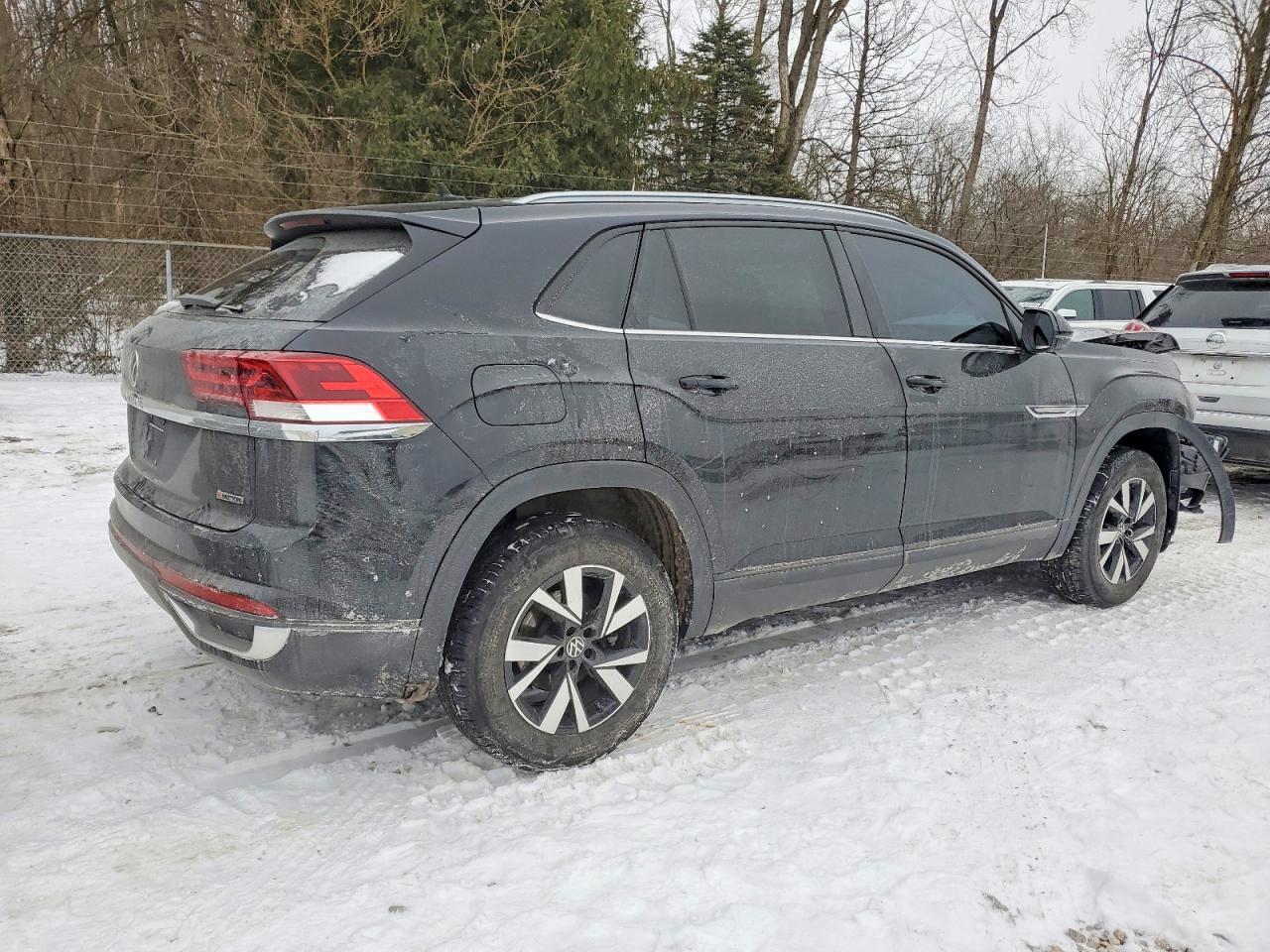 2022 Volkswagen Atlas Cross Sport Se - Фото 3