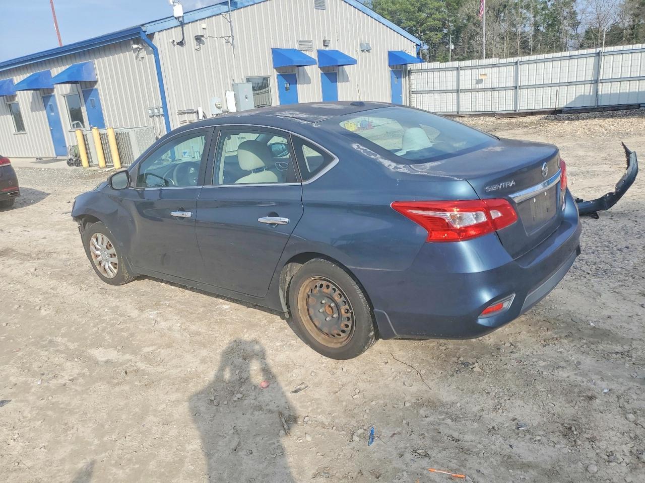 2016 Nissan Sentra S - Image 2