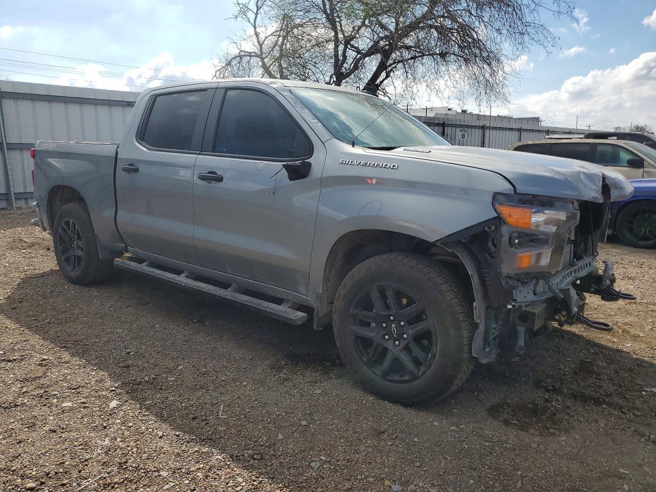 2025 Chevrolet Silverado K1500 Custom - Фото 4