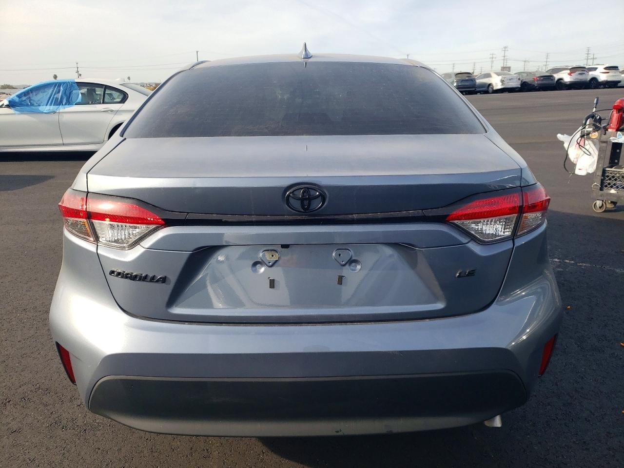 2025 Toyota Corolla Le - Image 6