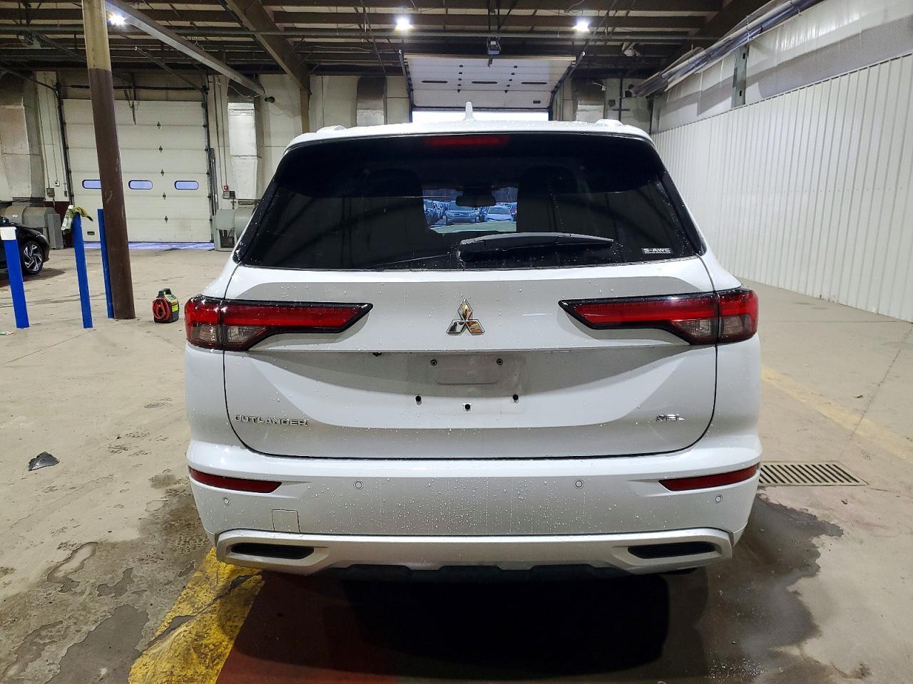 2023 Mitsubishi Outlander Sel - Image 6