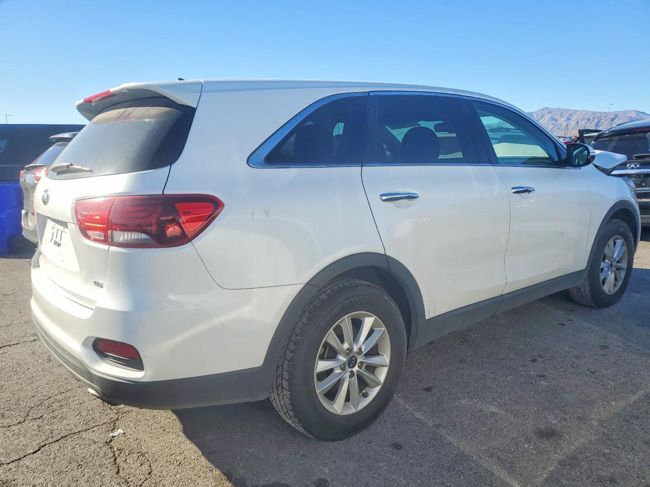 2020 Kia Sorento S - Image 3