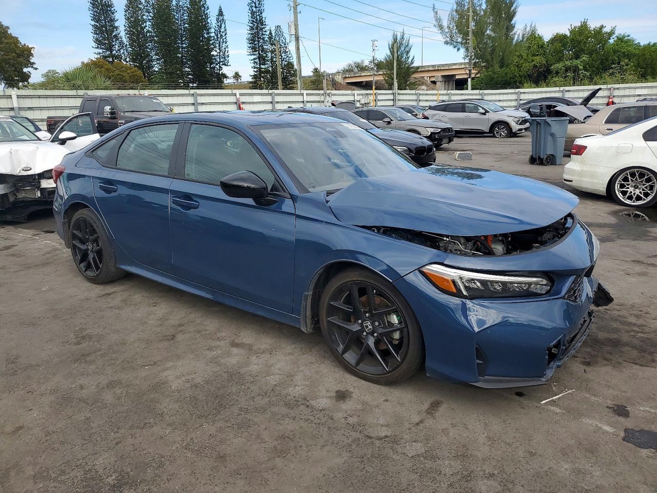 2025 Honda Civic Sport - Фото 4