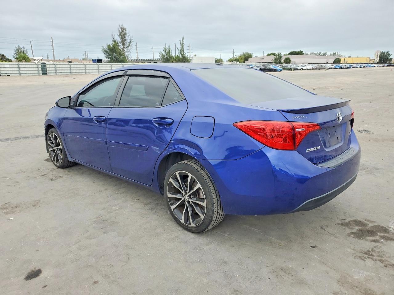 2017 Toyota Corolla L - Фото 2