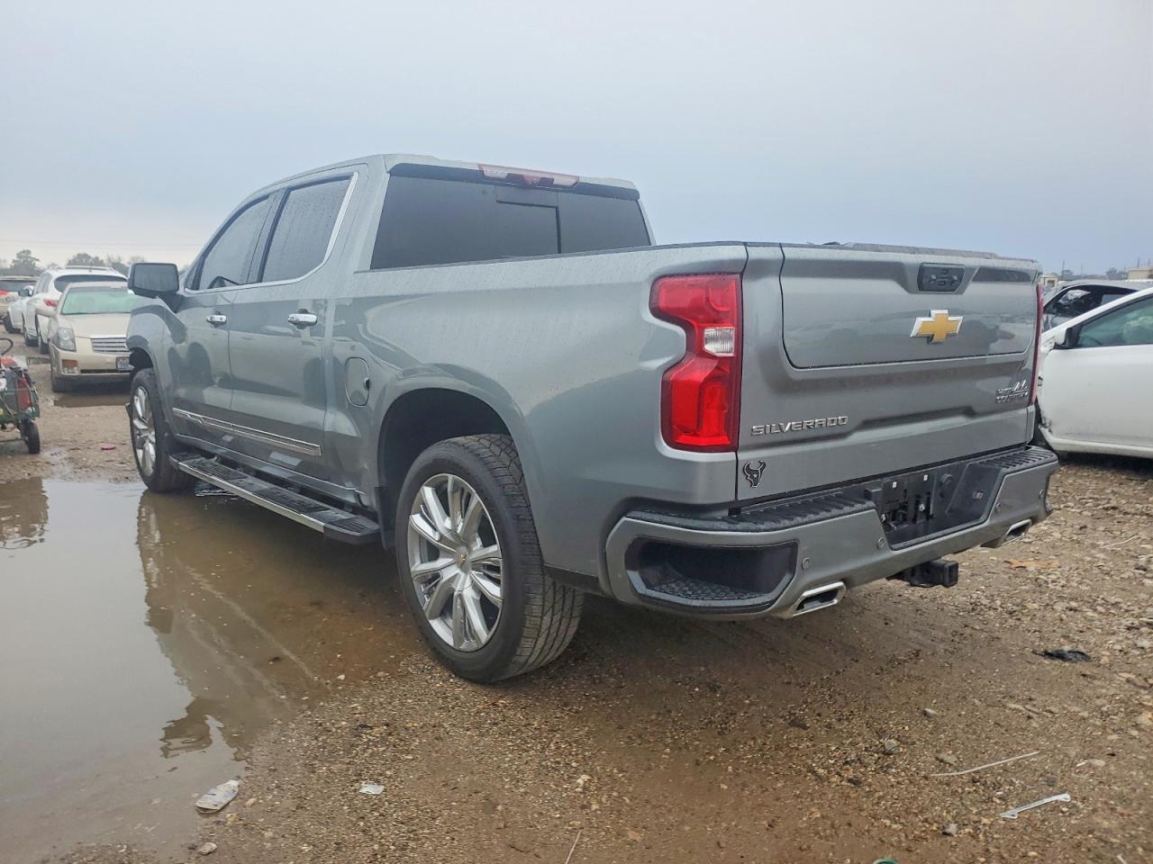 2023 Chevrolet Silverado K1500 High Country - Image 2