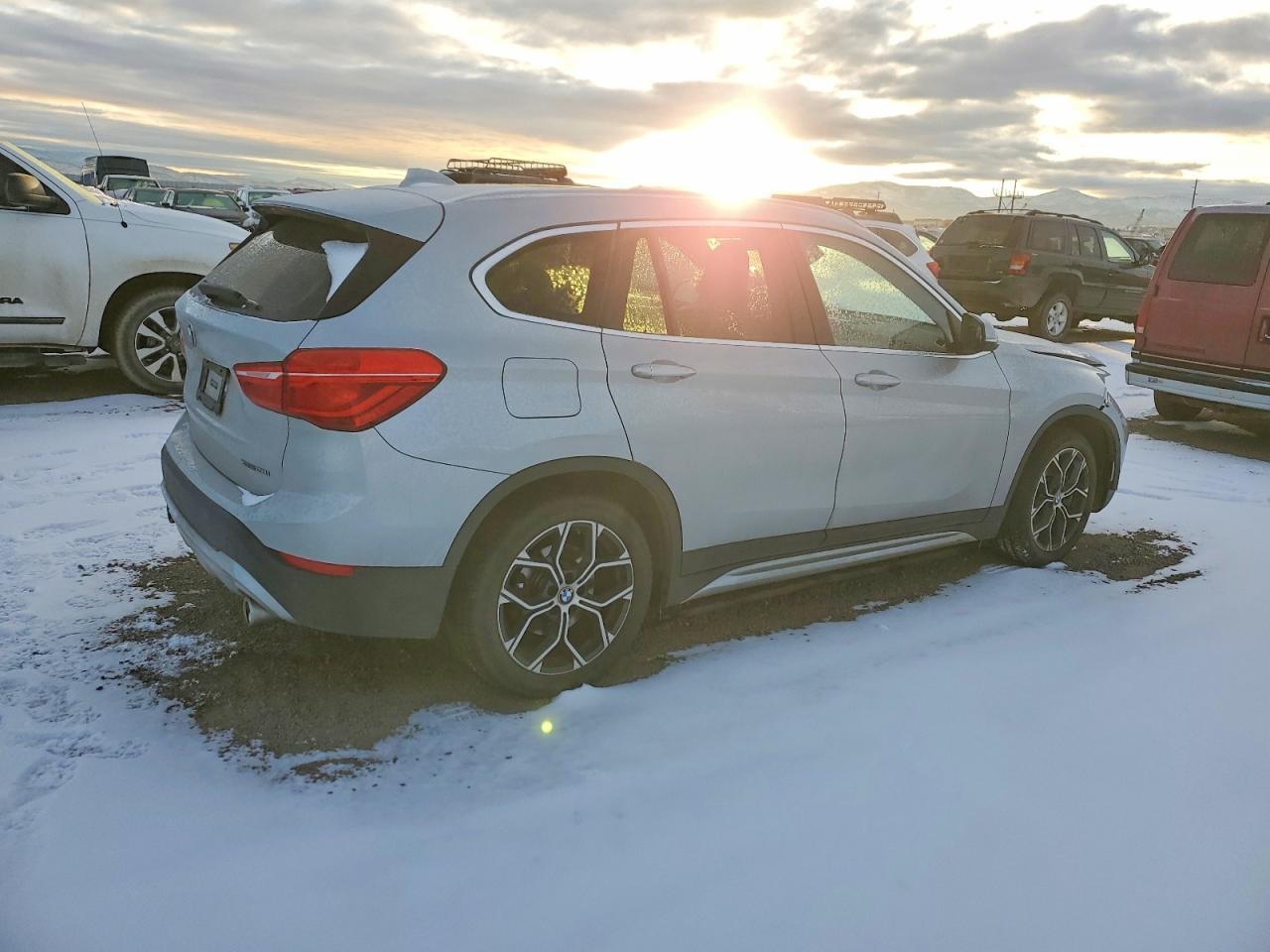 2020 BMW X1 xDrive28I - Фото 3
