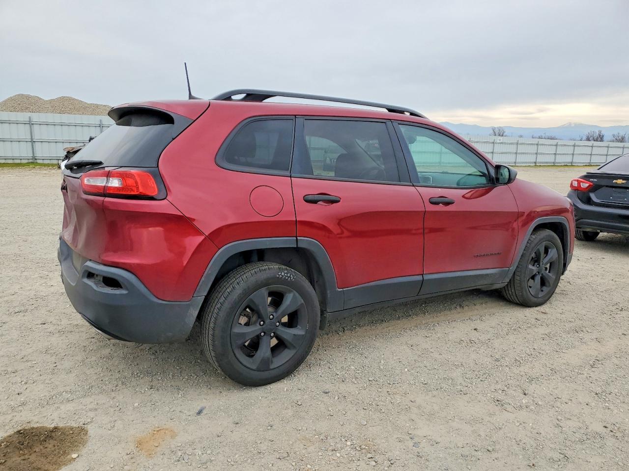 2017 Jeep Cherokee - Image 3