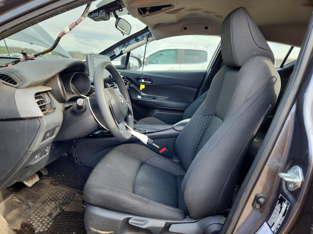 2021 Toyota C-Hr Xle - Фото 7