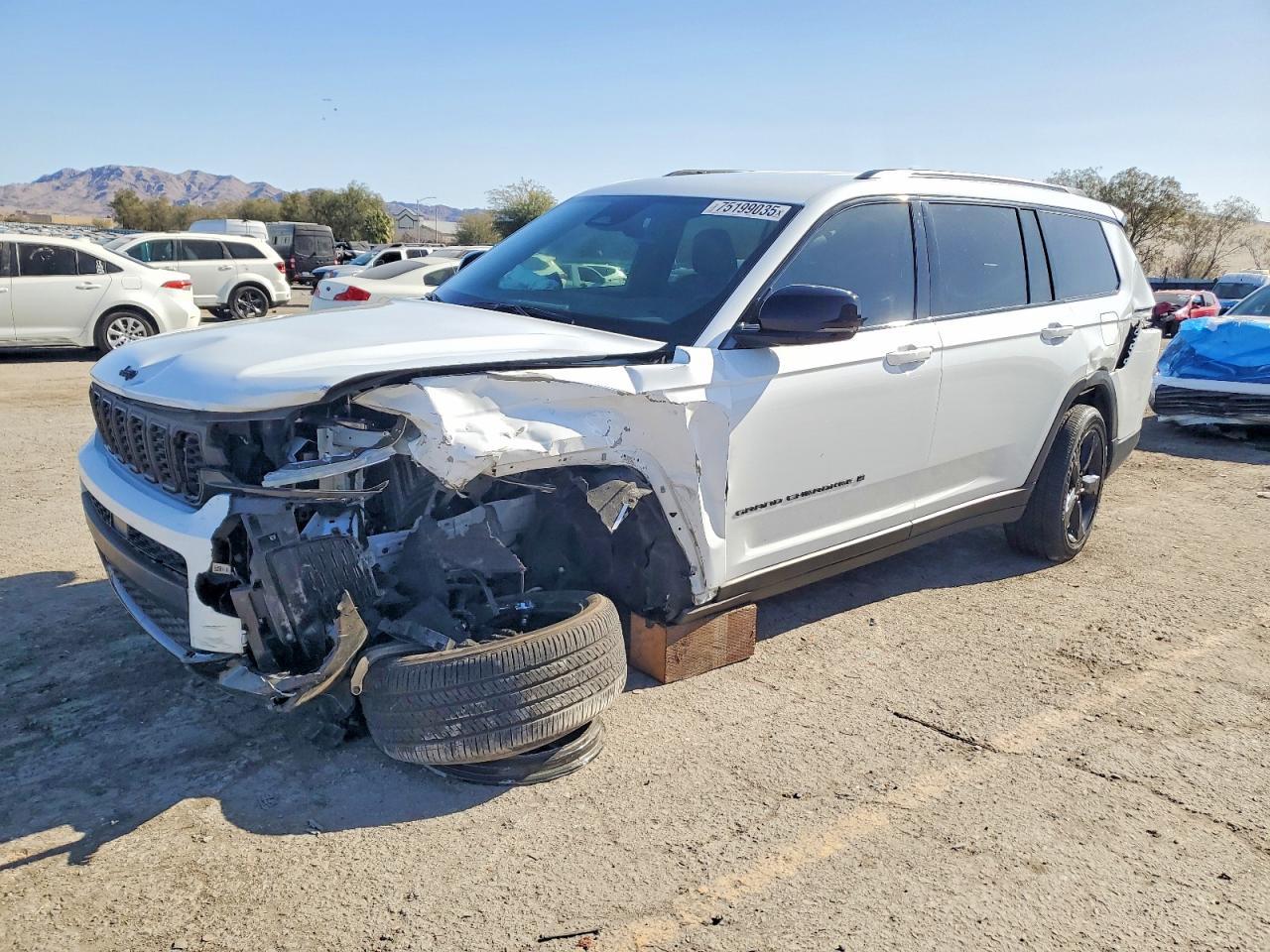 2025 Jeep Grand Cherokee L Laredo
