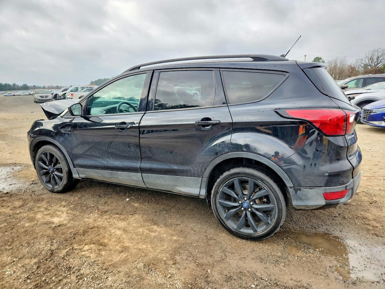 2019 Ford Escape Se - Фото 2