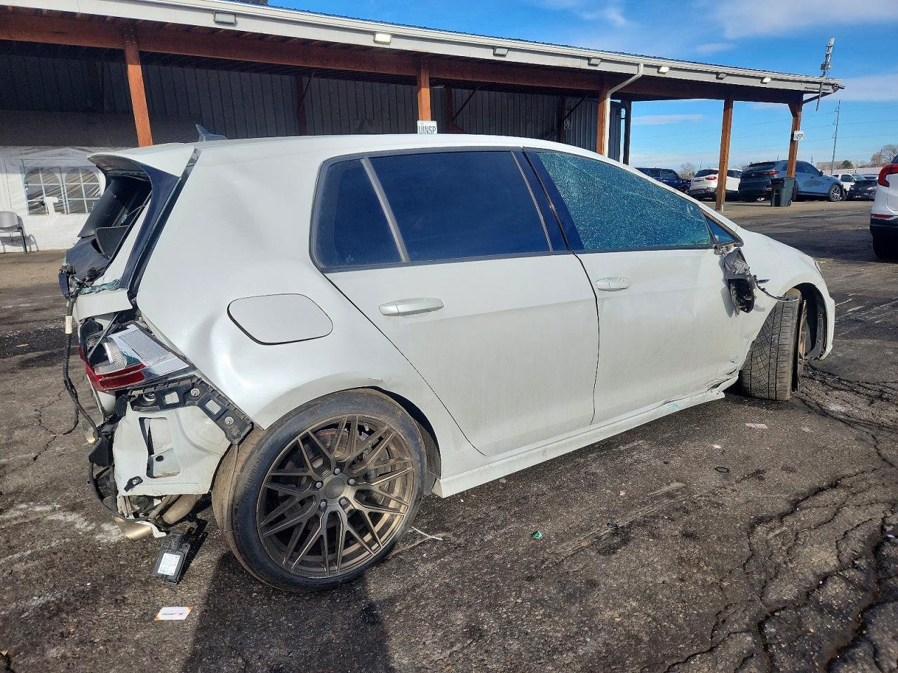 2016 Volkswagen Golf R - Фото 3