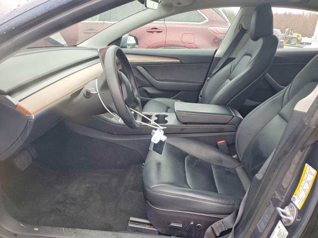 2023 Tesla Model 3 - Фото 7