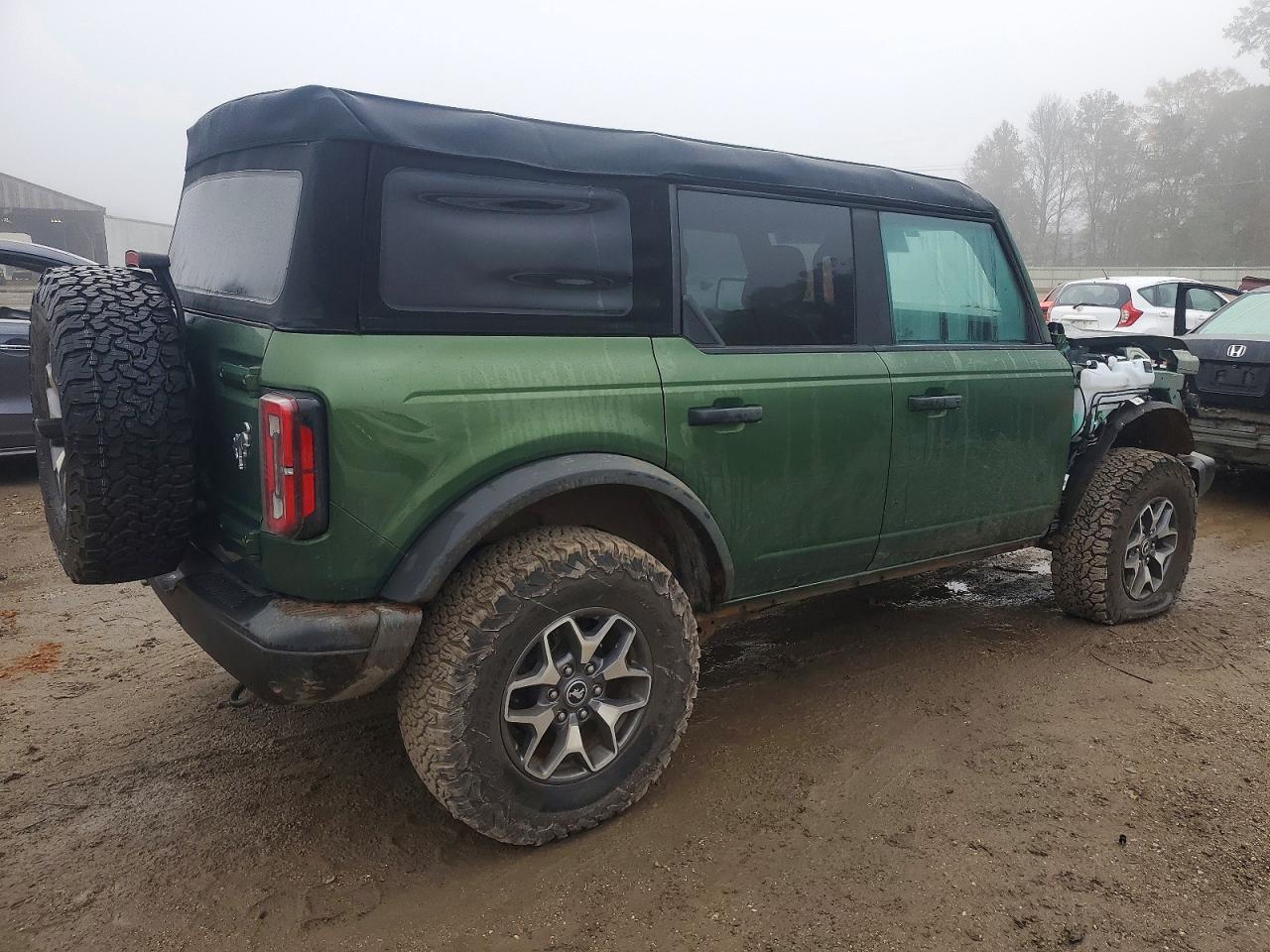 2023 Ford Bronco Base - Фото 3