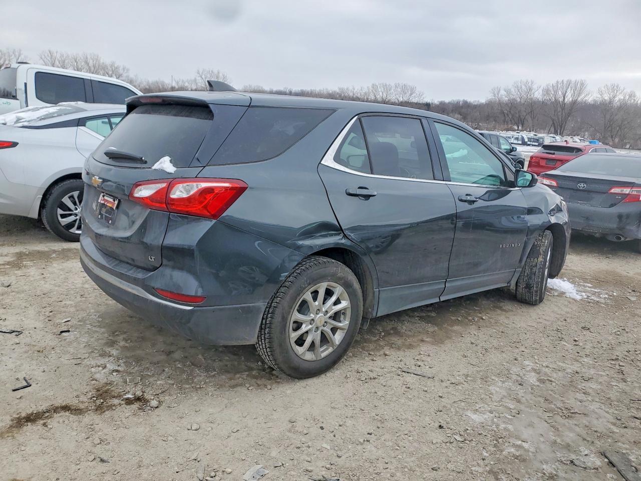 2020 Chevrolet Equinox Lt - Image 3