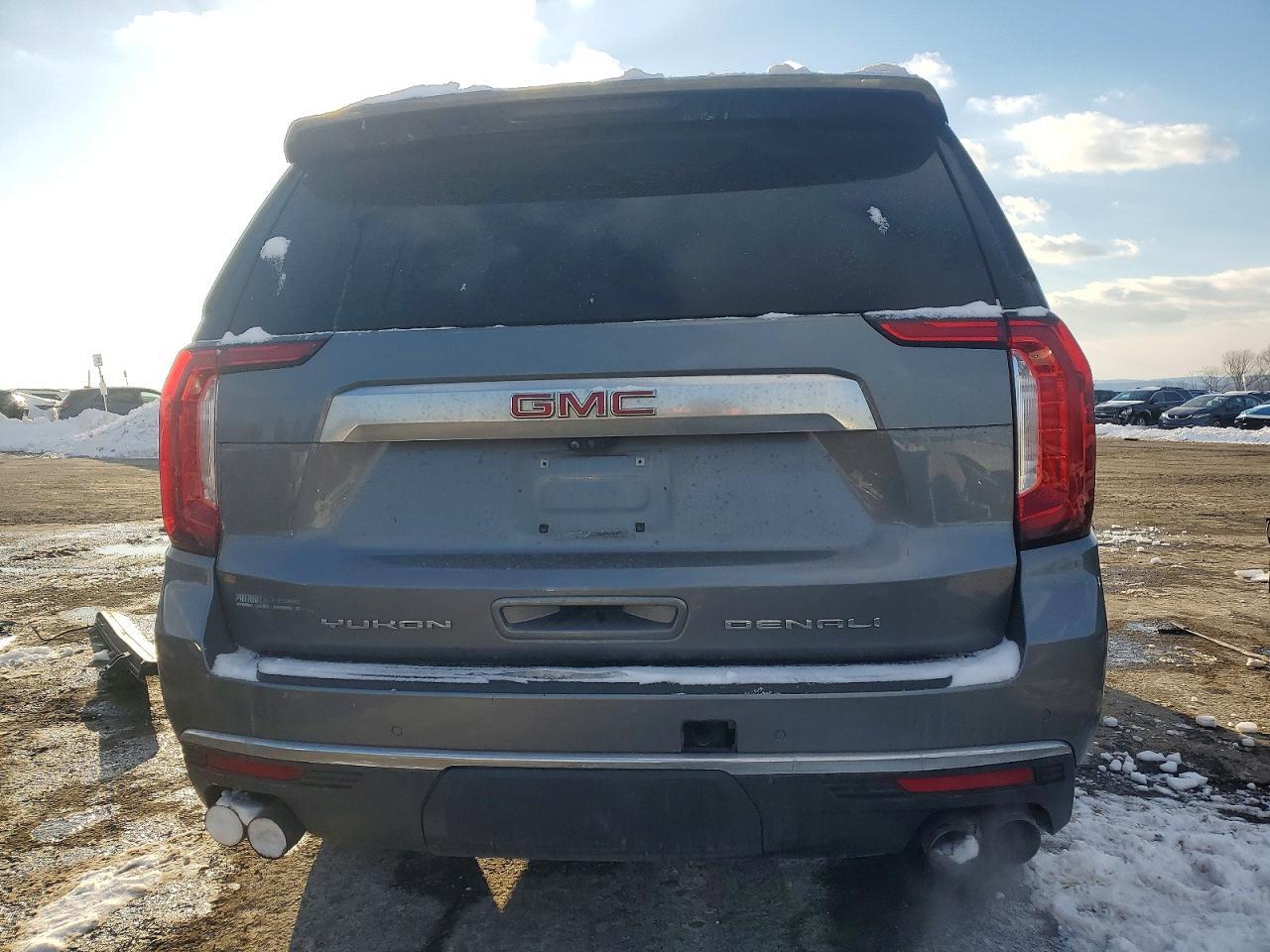 2021 GMC Yukon Denali - Фото 6