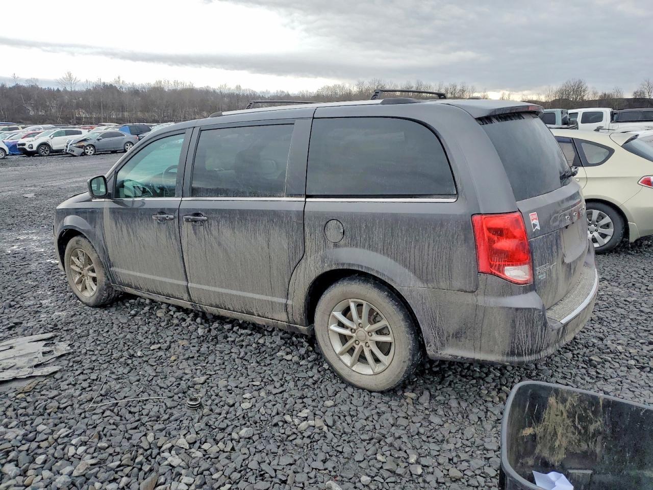 2020 Dodge Grand Caravan Sxt - Image 2