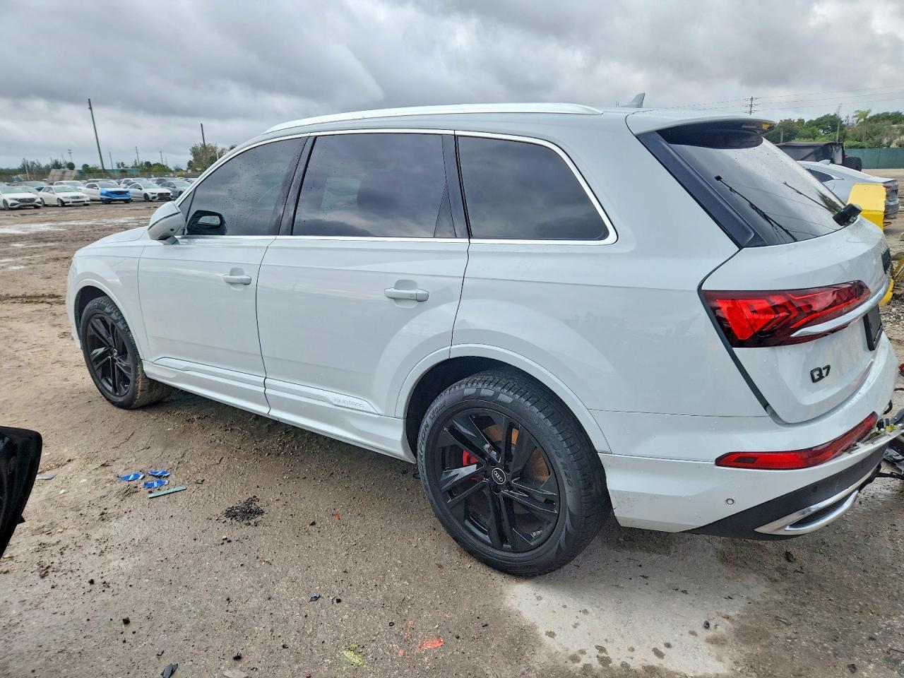 2023 Audi Q7 Premium Plus - Фото 2