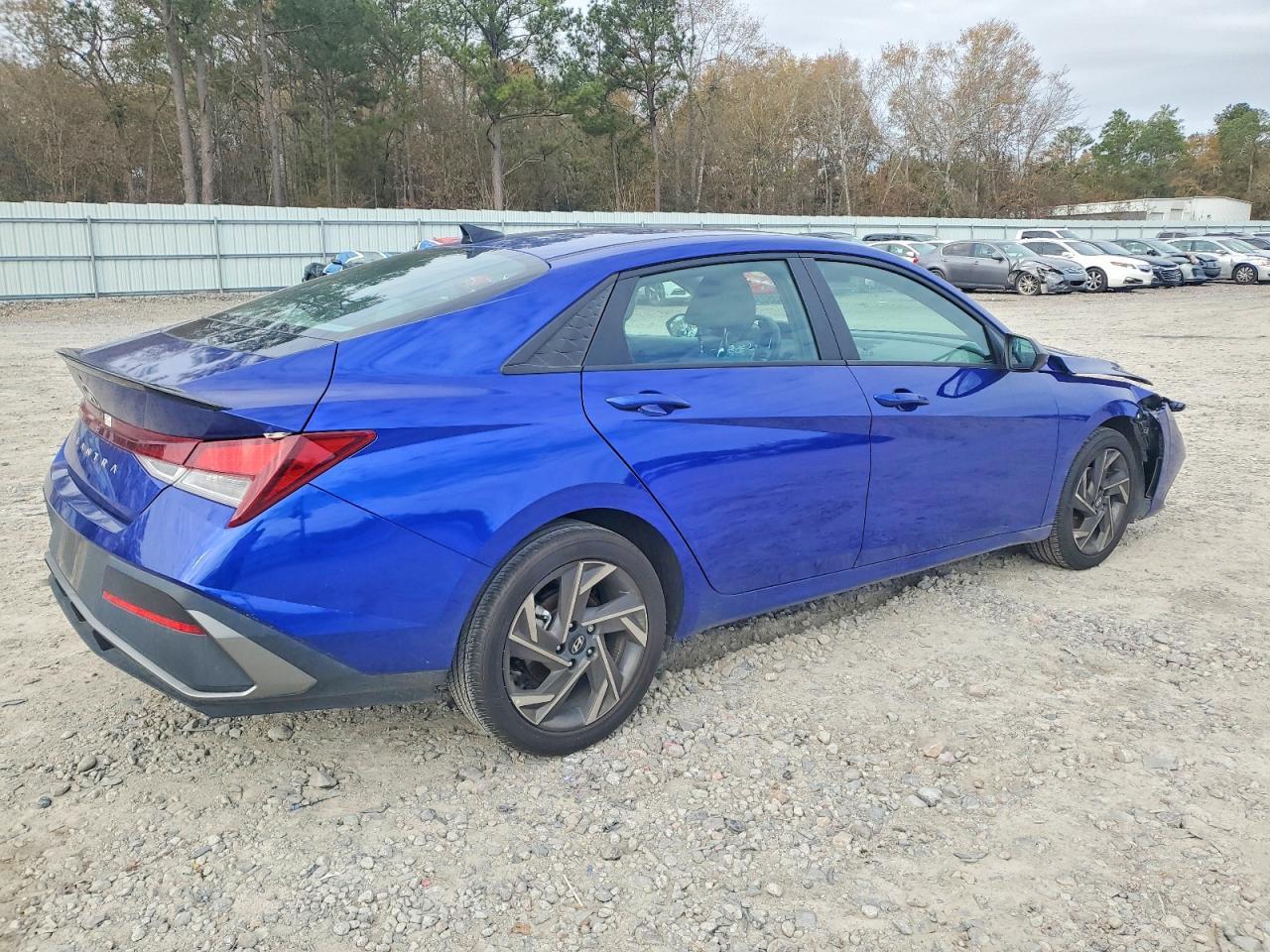 2025 Hyundai Elantra Sel Sport - Фото 3