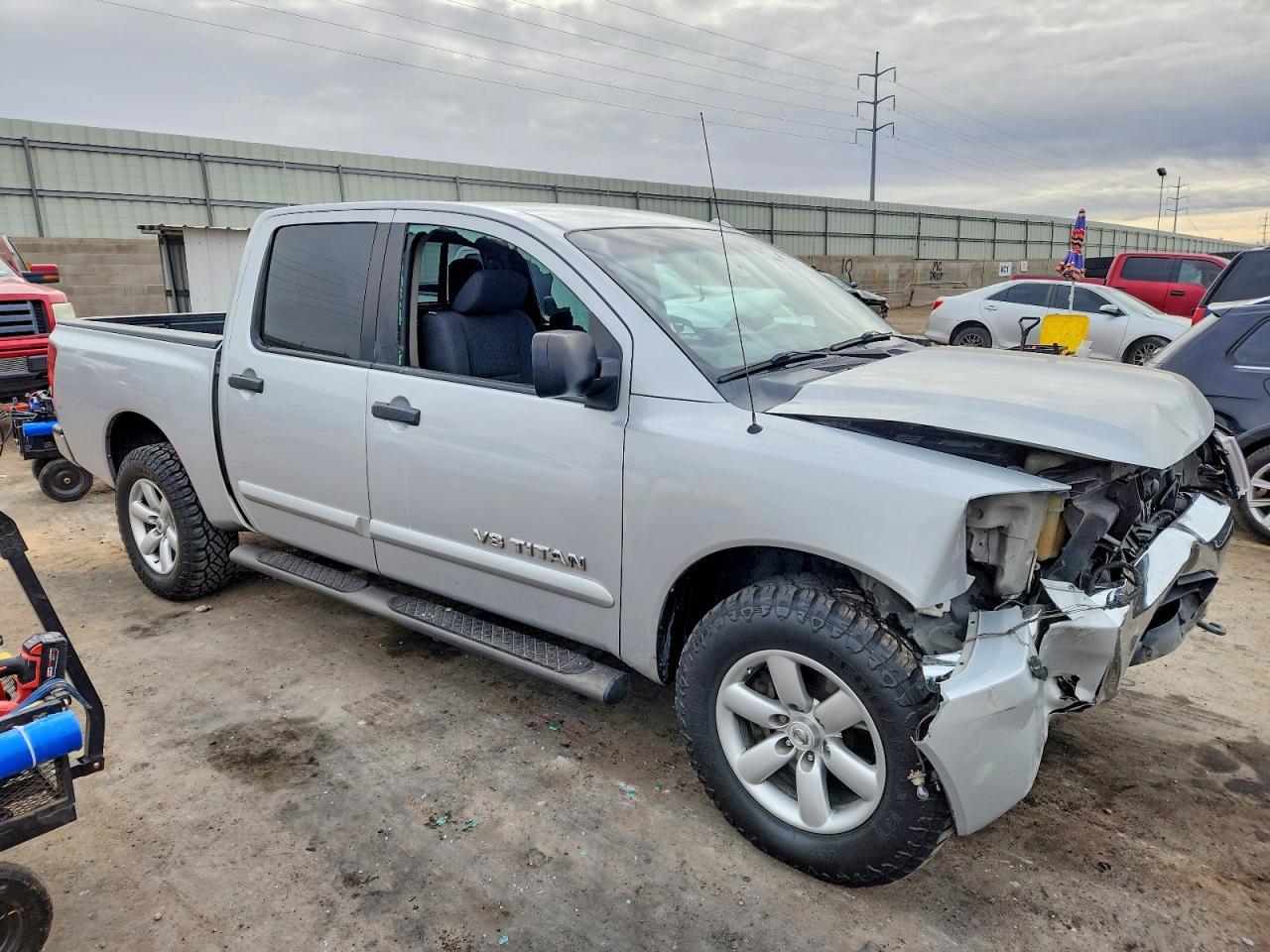 2014 Nissan Titan S - Фото 4
