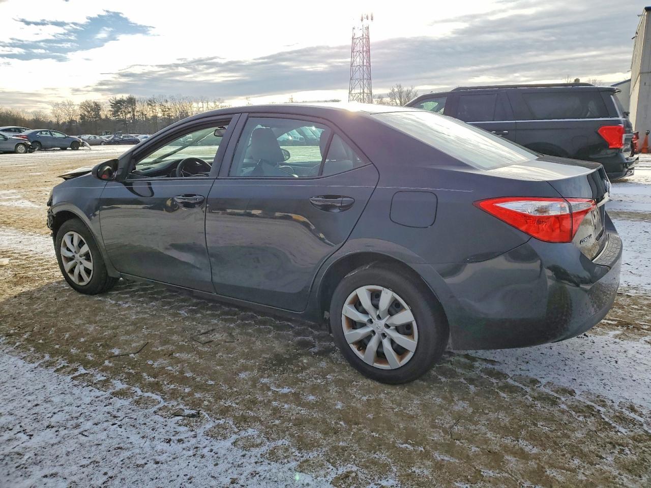 2016 Toyota Corolla L - Фото 2