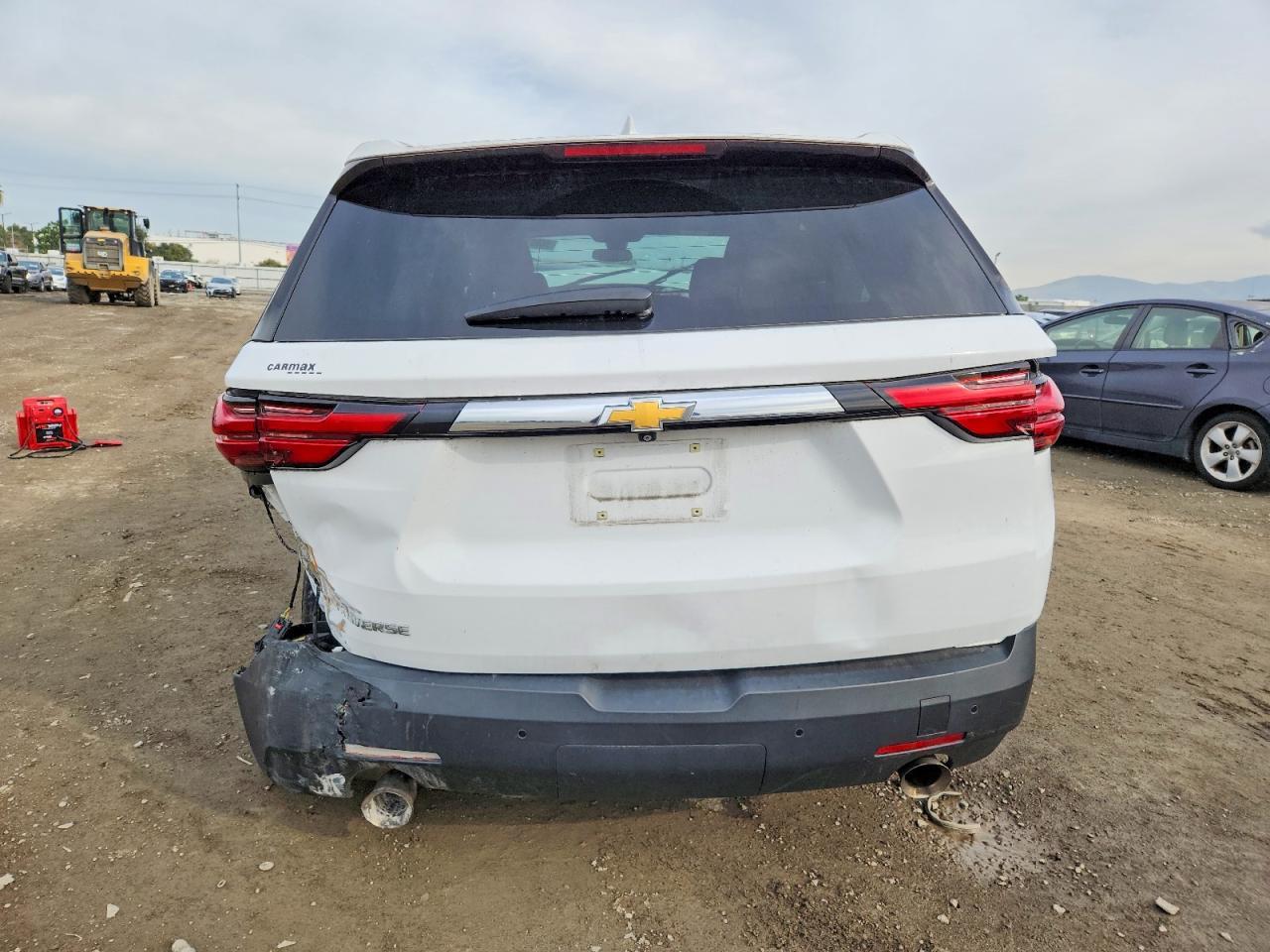 2022 Chevrolet Traverse Ls - Image 6