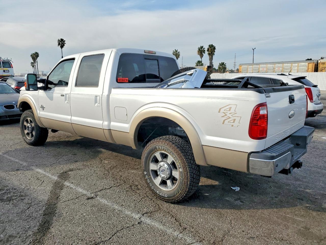 2011 Ford F250 Super Duty - Фото 2