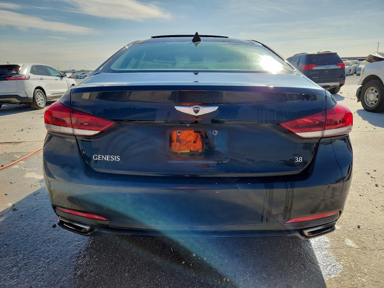 2015 Hyundai Genesis 3.8L - Фото 6