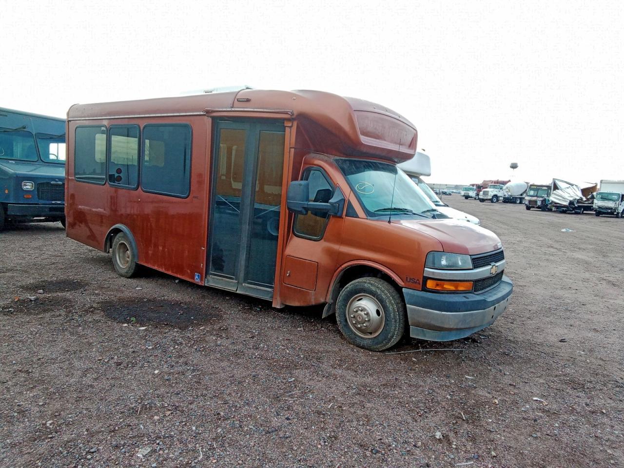 2020 Chevrolet Express G4500 Shuttle Bus - Фото 4