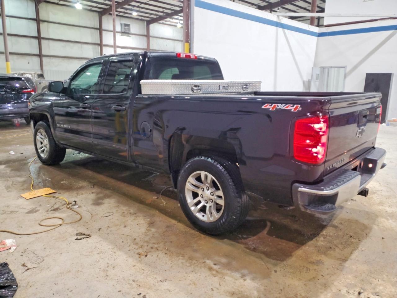 2017 Chevrolet Silverado K1500 Lt - Фото 2