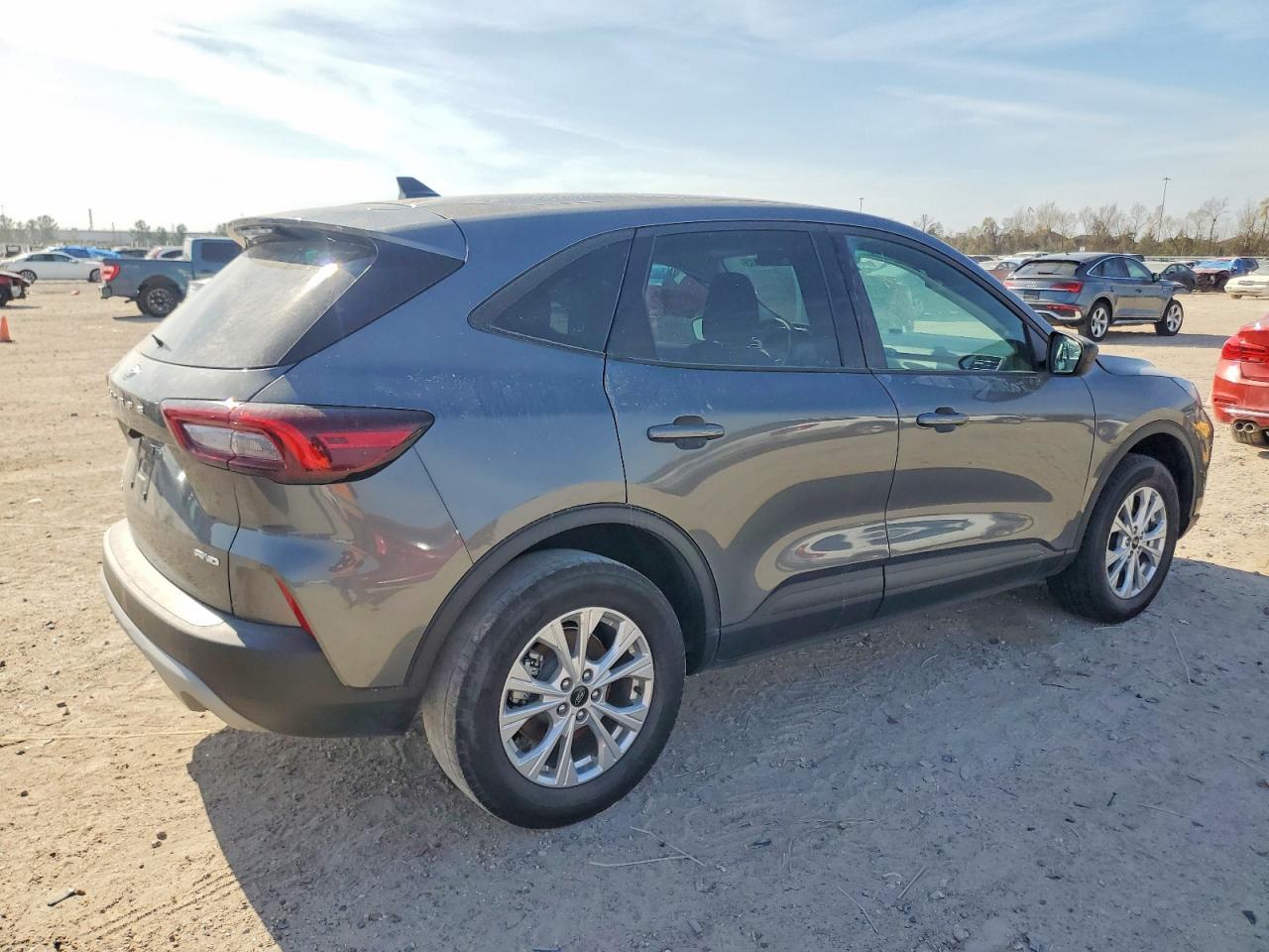 2025 Ford Escape Active - Фото 3