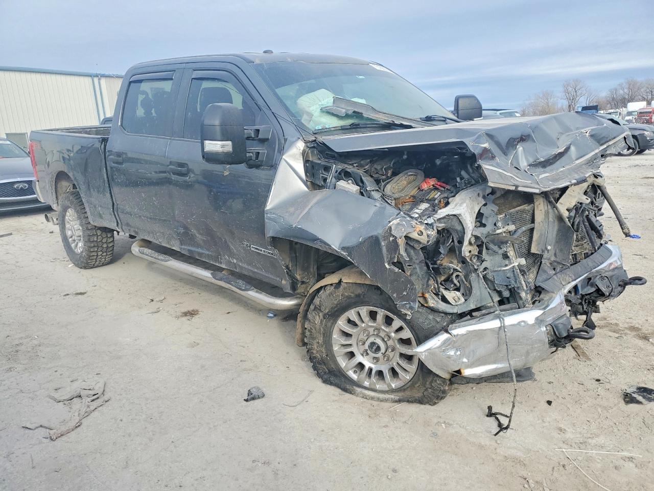 2019 Ford F250 Super Duty - Фото 4