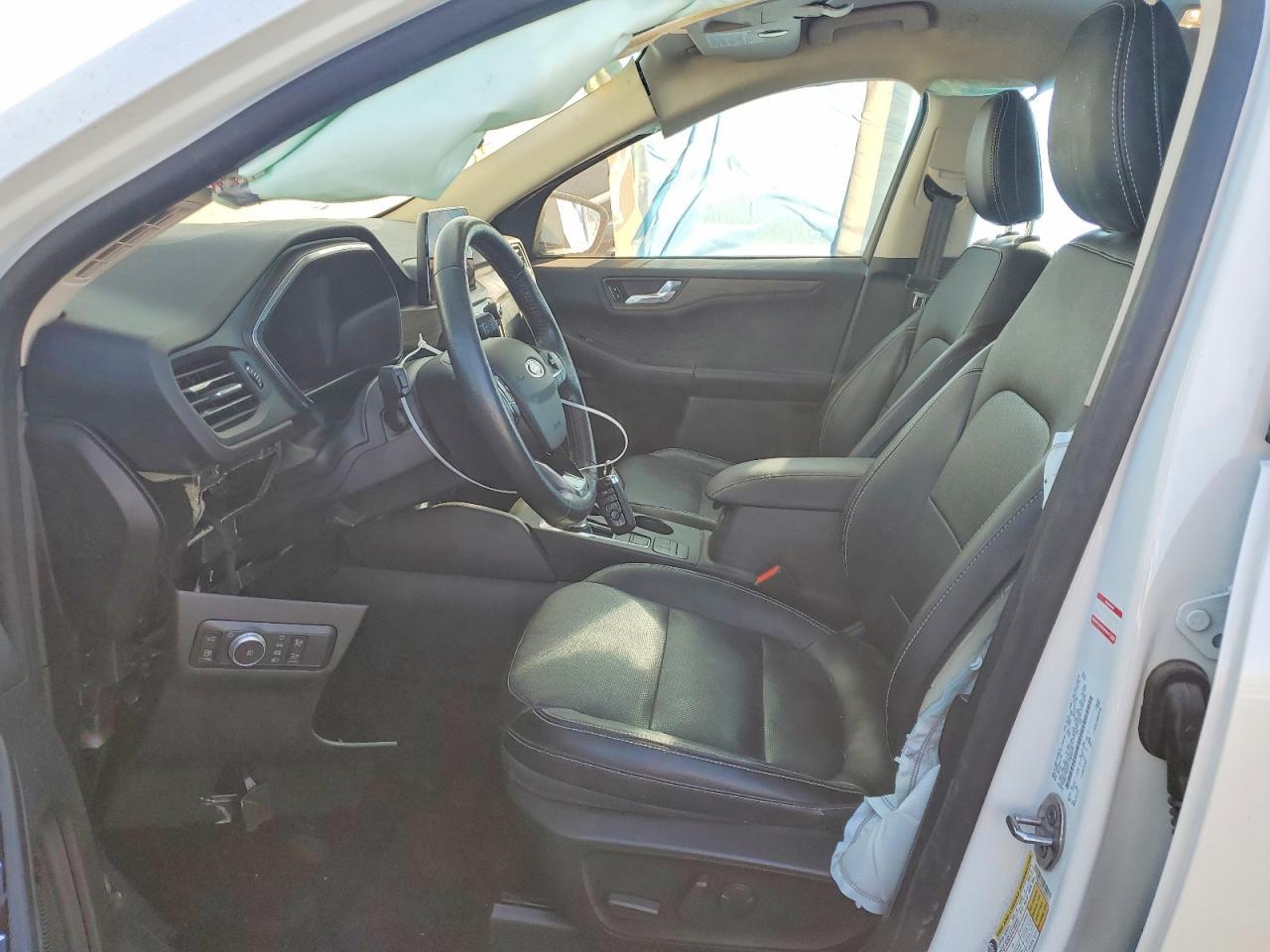 2020 Ford Escape Titanium - Фото 7