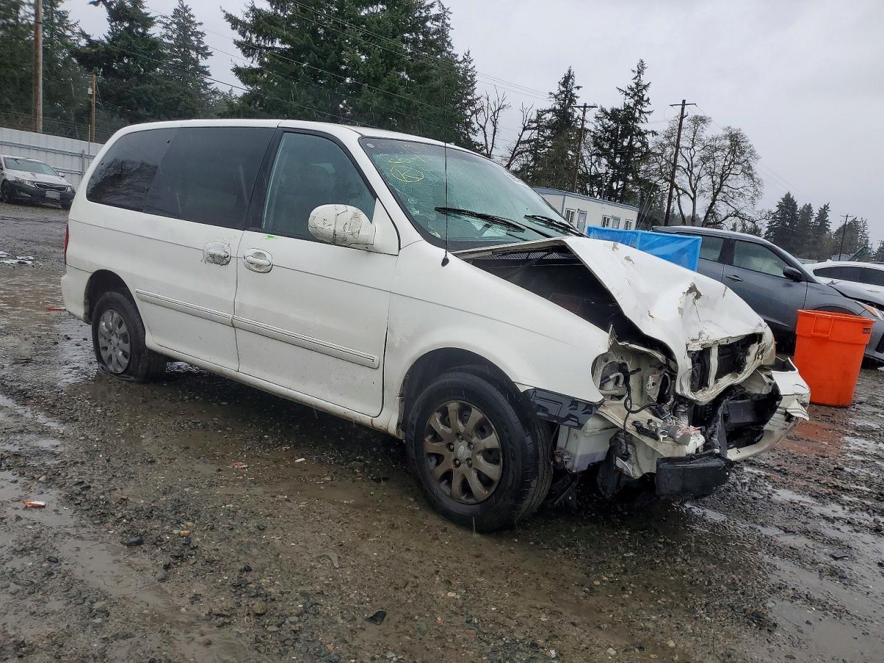 2005 Kia Sedona - Image 4
