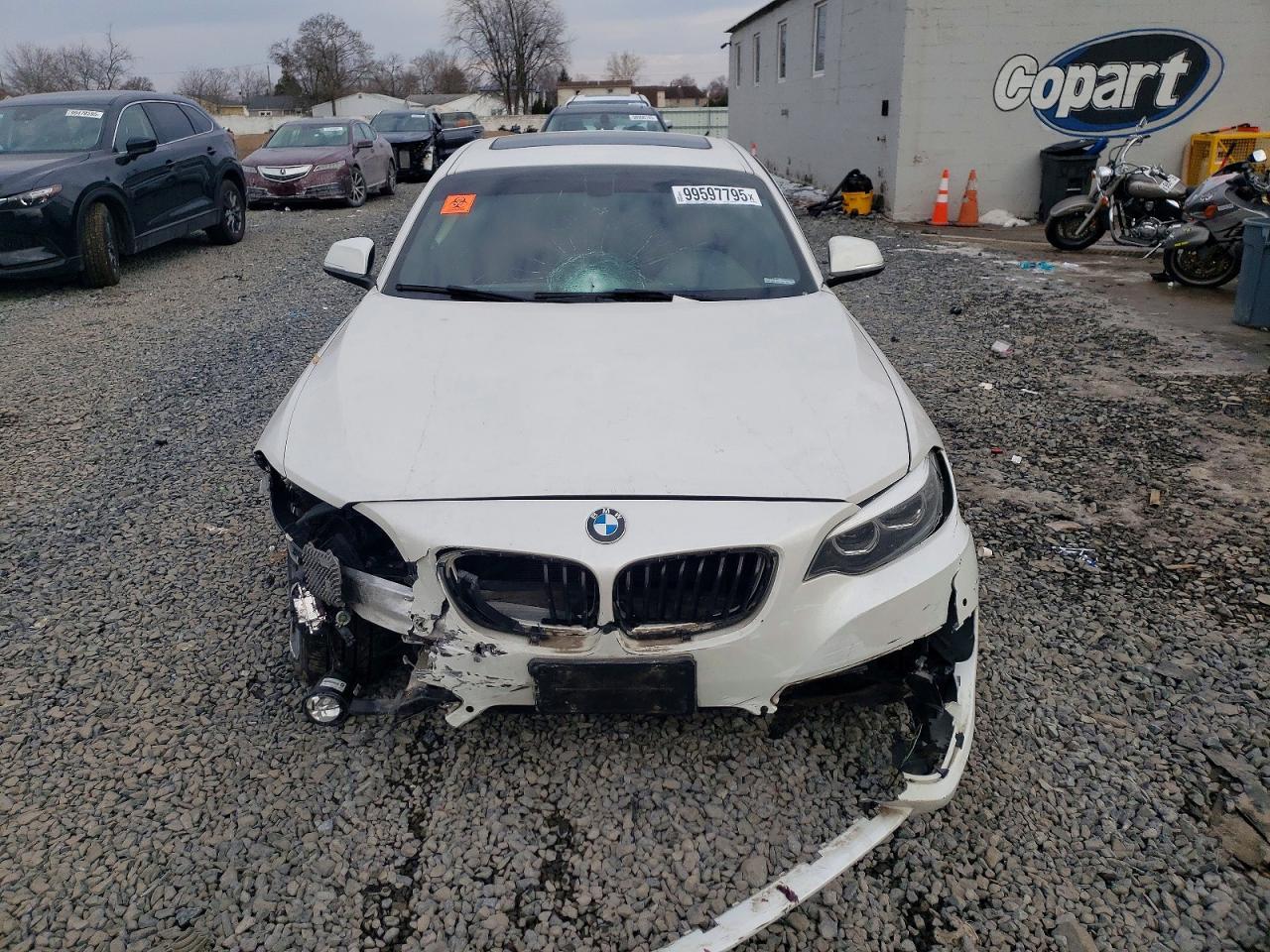 2018 BMW 230Xi - Фото 5