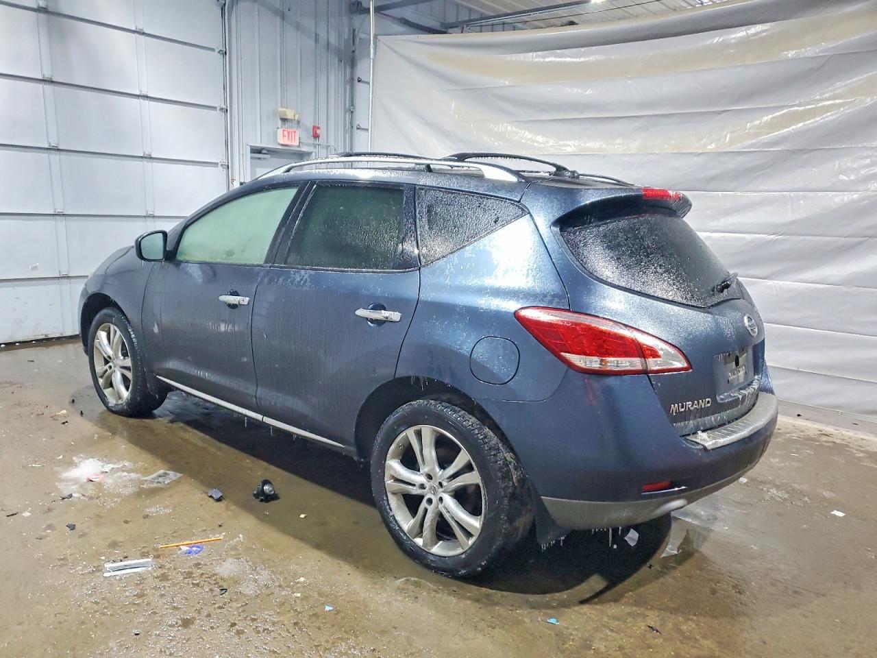 2011 Nissan Murano S - Image 2