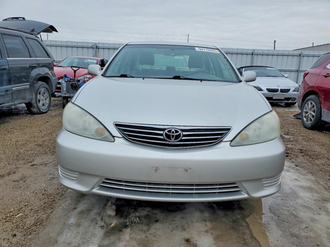 2005 Toyota Camry Le - Image 5