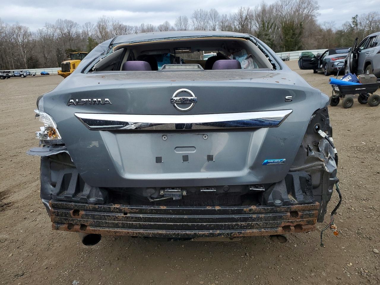 2014 Nissan Altima 2.5 - Image 6