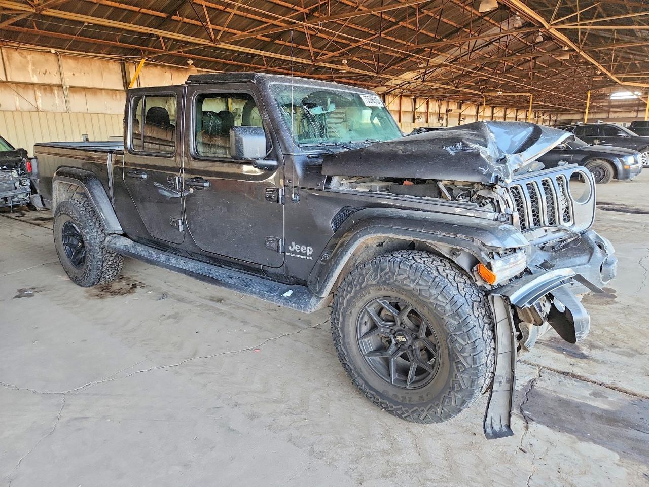 2023 Jeep Gladiator Overland - Image 4