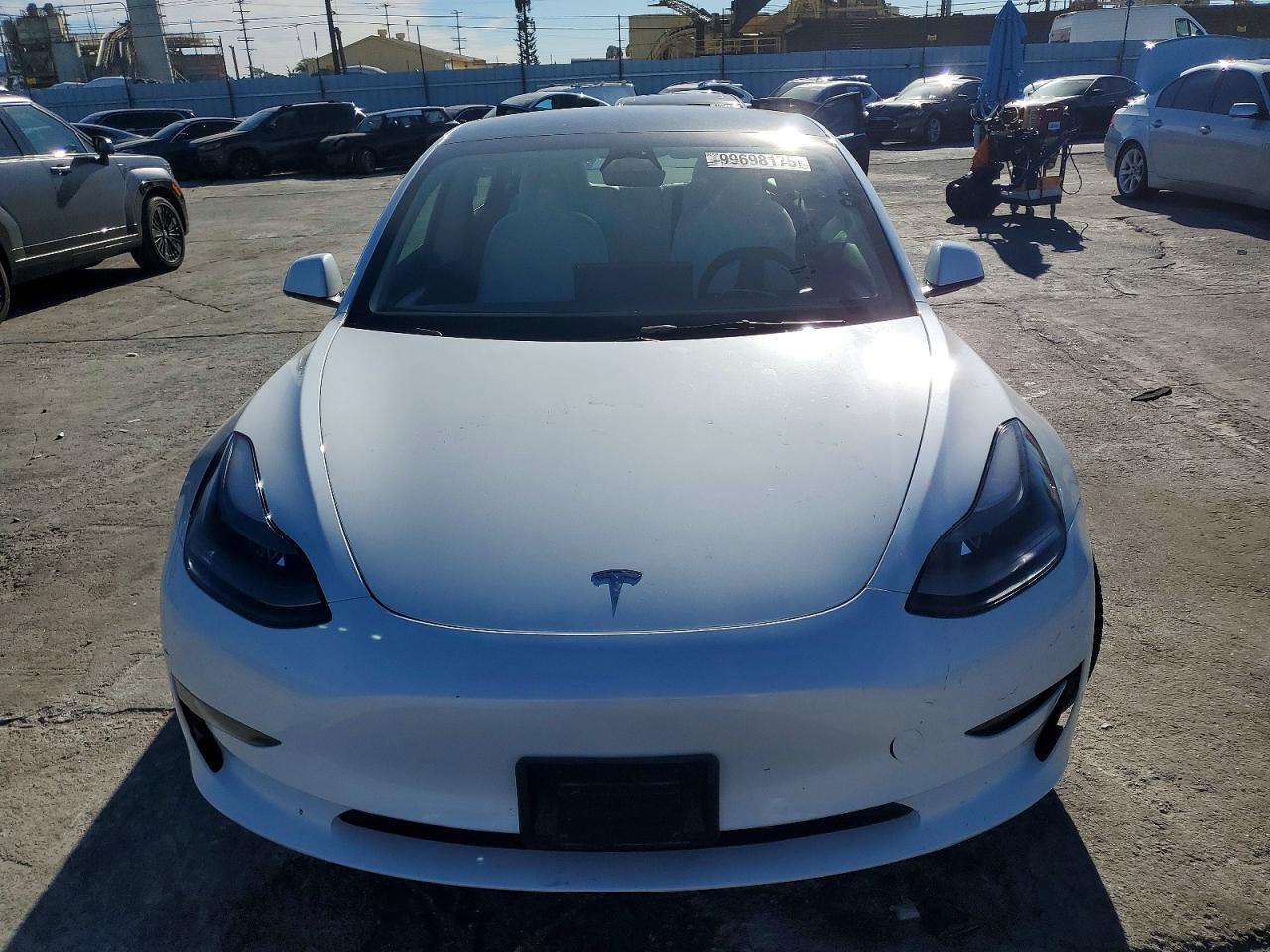 2023 Tesla Model 3 - Фото 5