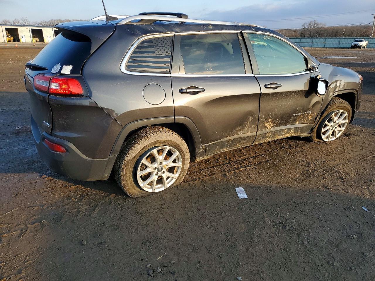 2016 Jeep Cherokee Latitude - Фото 3