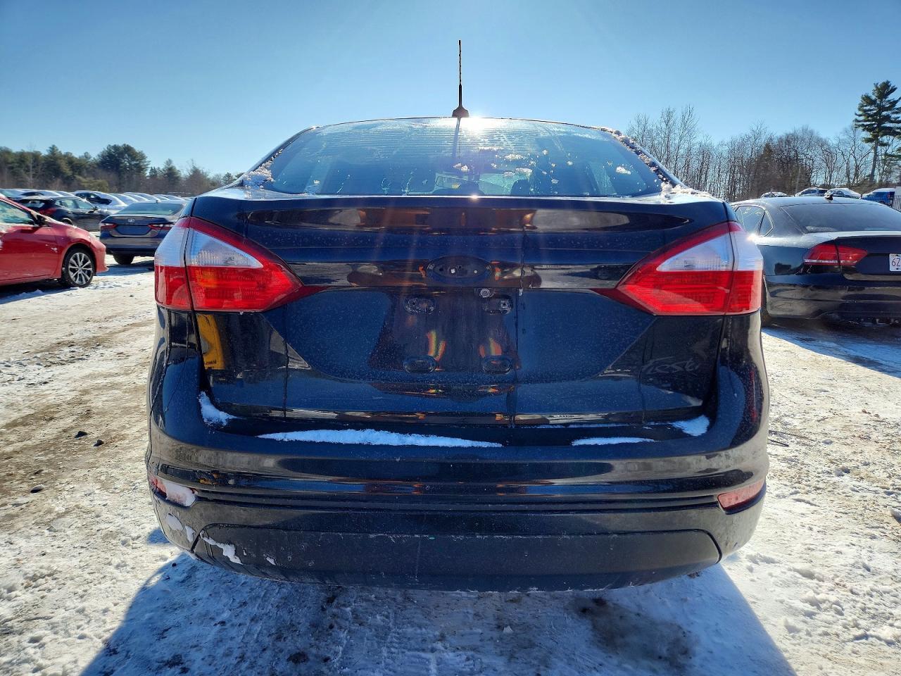 2018 Ford Fiesta Se - Фото 6