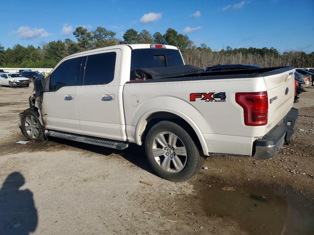2015 Ford F150 Supercrew - Фото 2