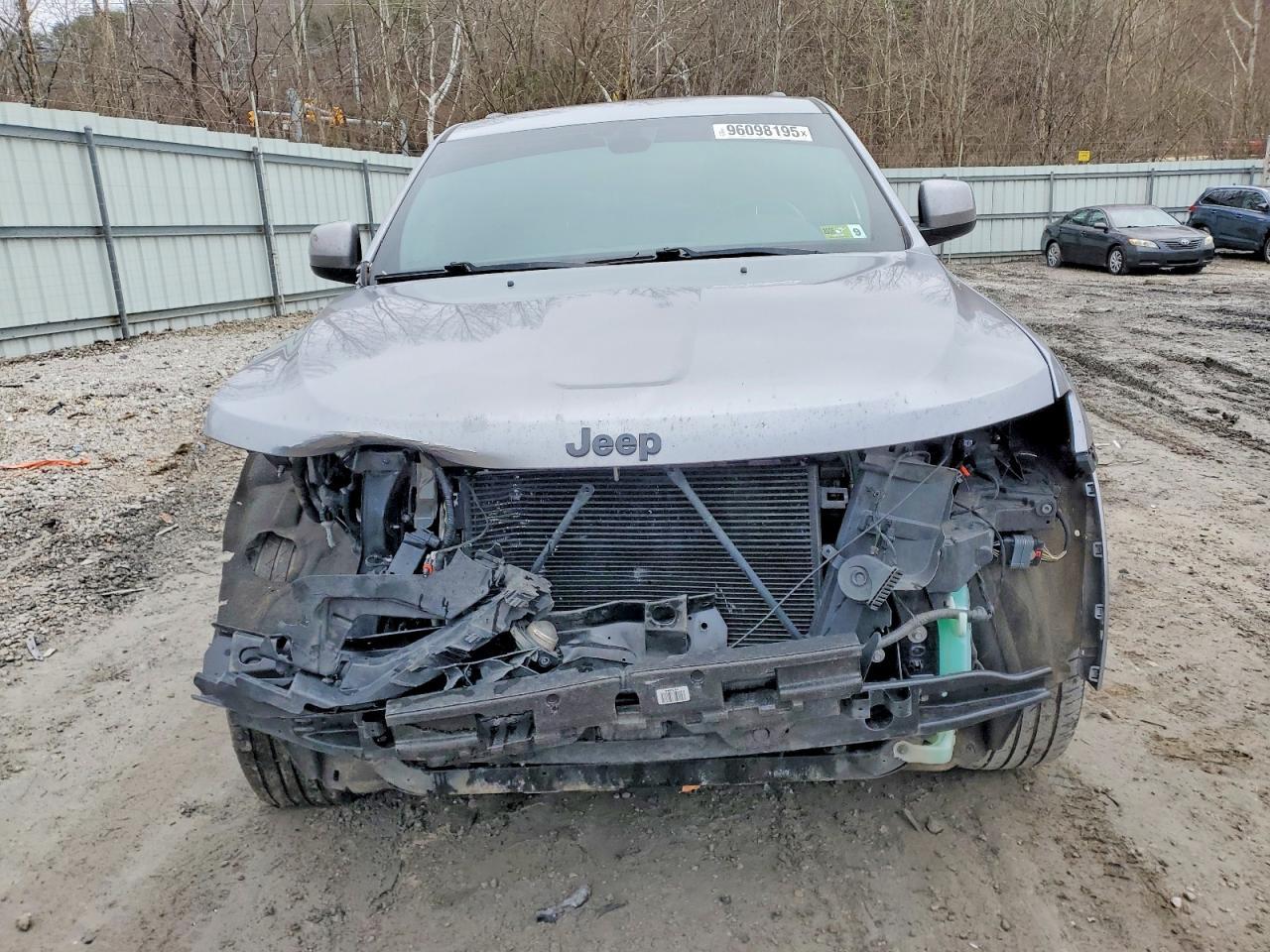 2021 Jeep Grand Cherokee Laredo - Фото 5