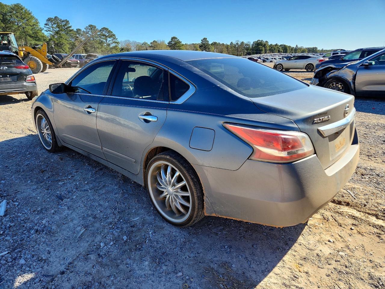 2015 Nissan Altima 2.5 - Фото 2