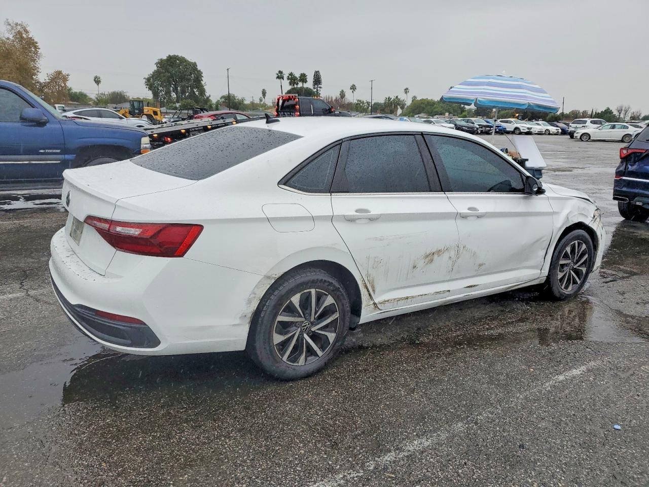 2022 Volkswagen Jetta S - Image 3